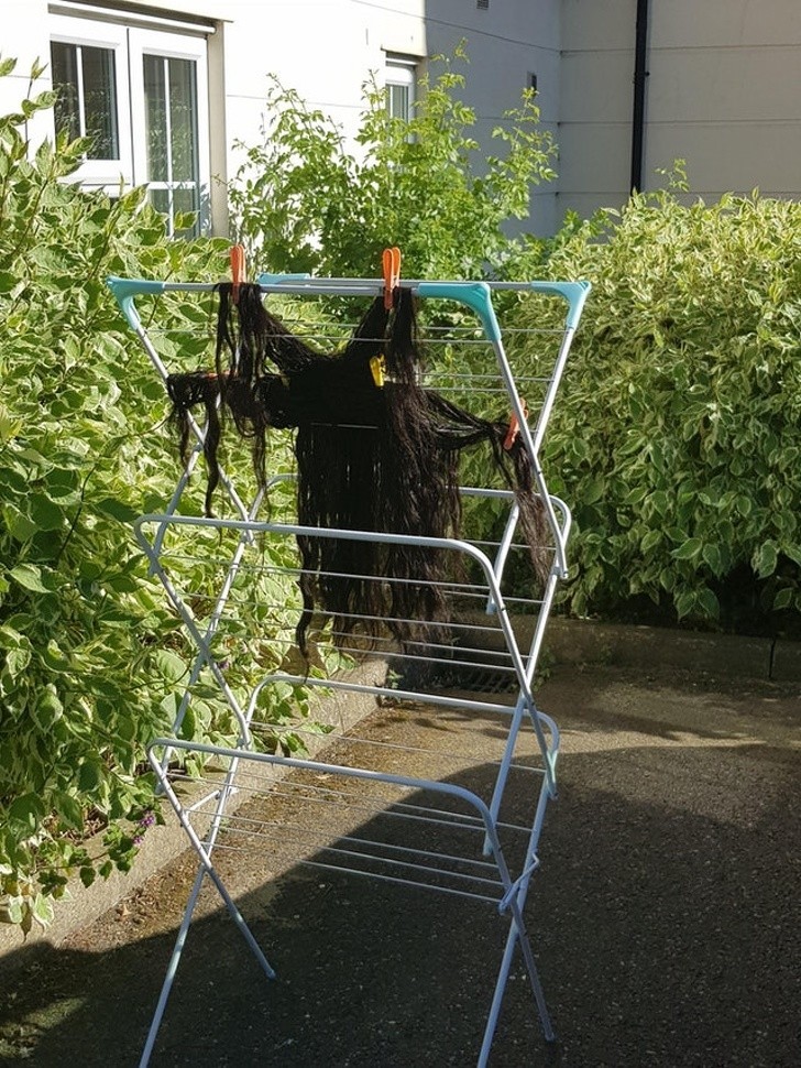 Perukę tez trzeba wysuszyć